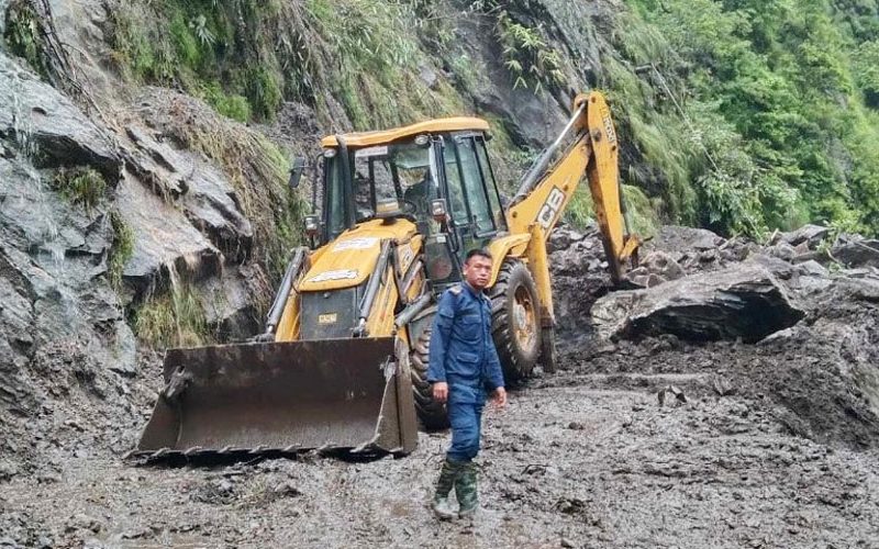 Landslide-Blocked Dumre-Besisahar-Chame Road Reopens in Manang
