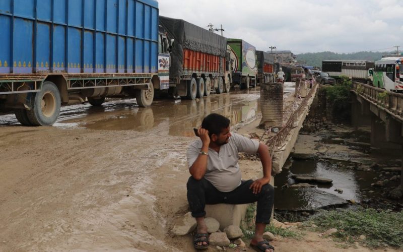 Butwal–Narayangadh Road Still Blocked Due to Landslide in Daunne Hill