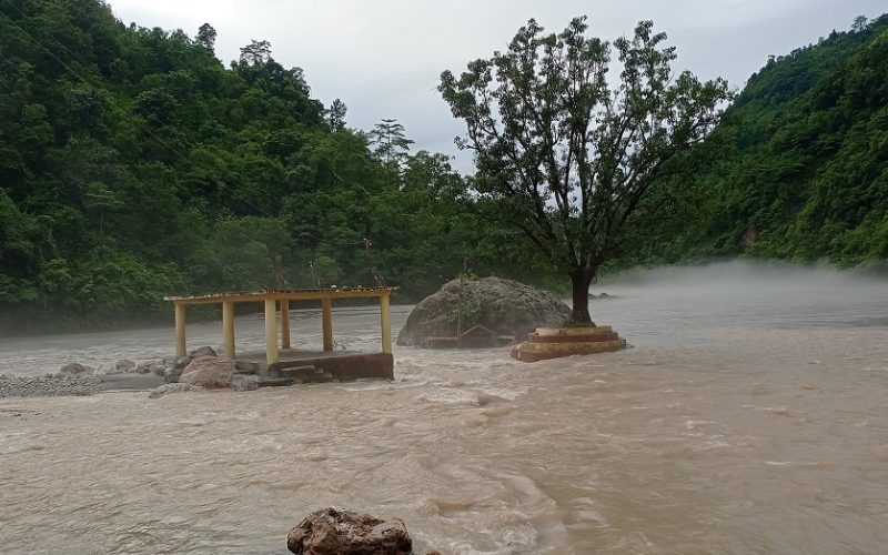 Kaligandaki River Reaches Peak Flow Due to Continuous Rainfall, Flood Threat in Coastal Areas