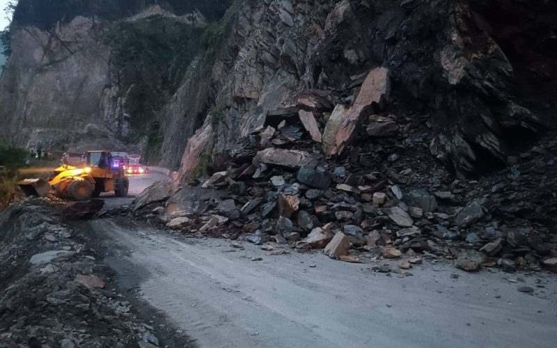 Landslide Blocks Narayangadh–Muglin Road