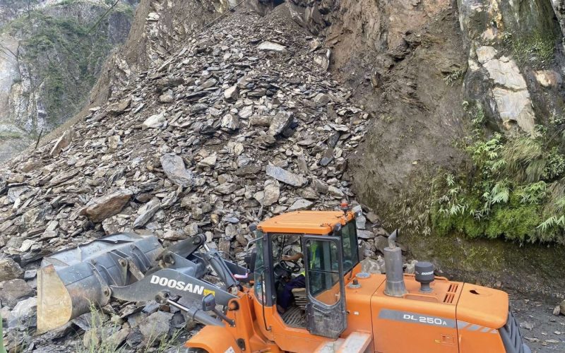Muglin–Narayangadh Highway Still Blocked Due to Landslide