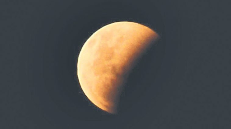 Total Lunar Eclipse Visible Tonight in Nepal