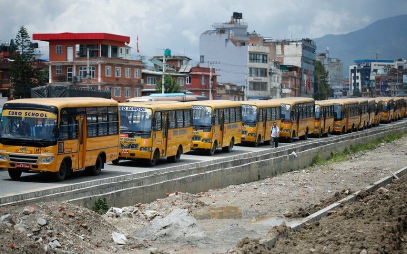 Private School Buses Line Up on Ring Road in Protest Against Education Bill