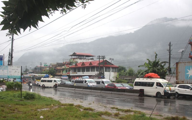 Landslides Block Nagdhunga–Muglin Highway; Hundreds of Vehicles Turned Back from Kathmandu