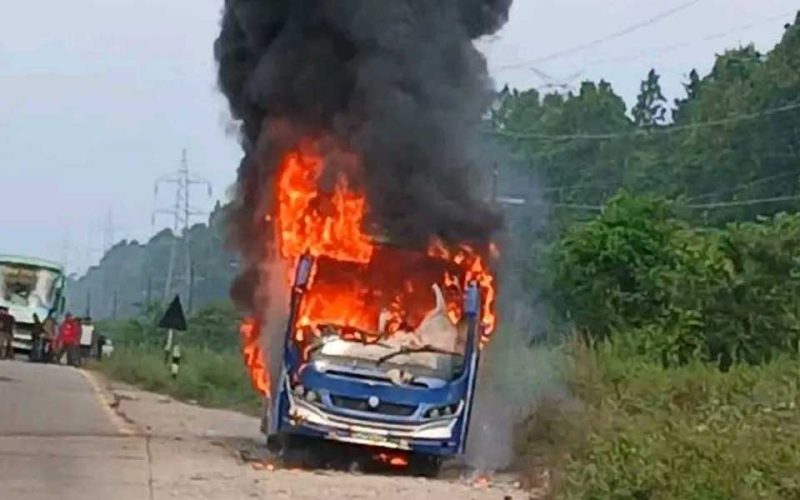Bus Catches Fire in Rautahat, Passengers Escape Unharmed
