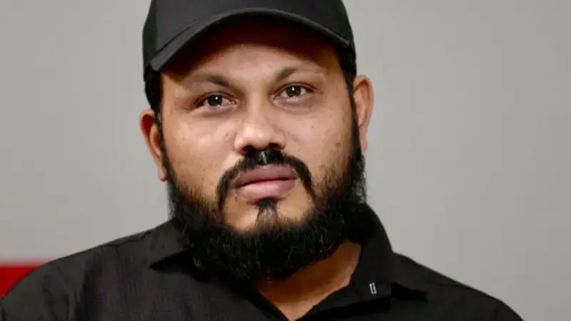 Headline:Survivor of Air India Ahmedabad Crash, Bishwaskumar Ramesh, Struggles with PTSD Despite Miraculous Escape